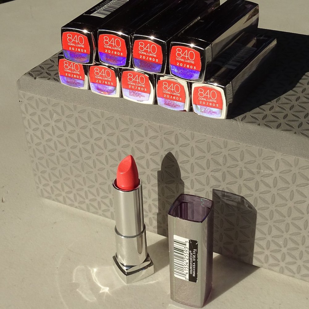 Maybelline ColorSensational Lipstick 840 Coral Lustre (10)
